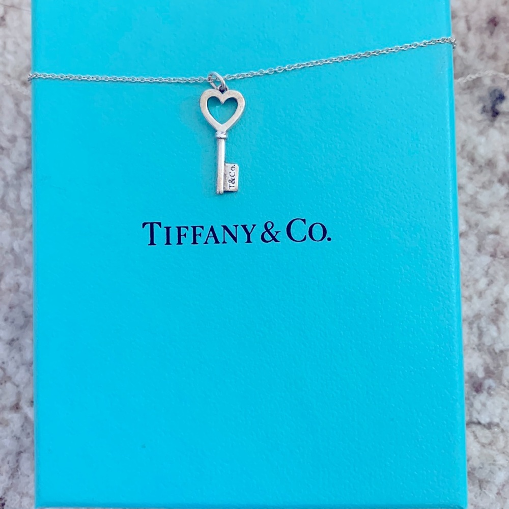 Tiffanys heart key necklace